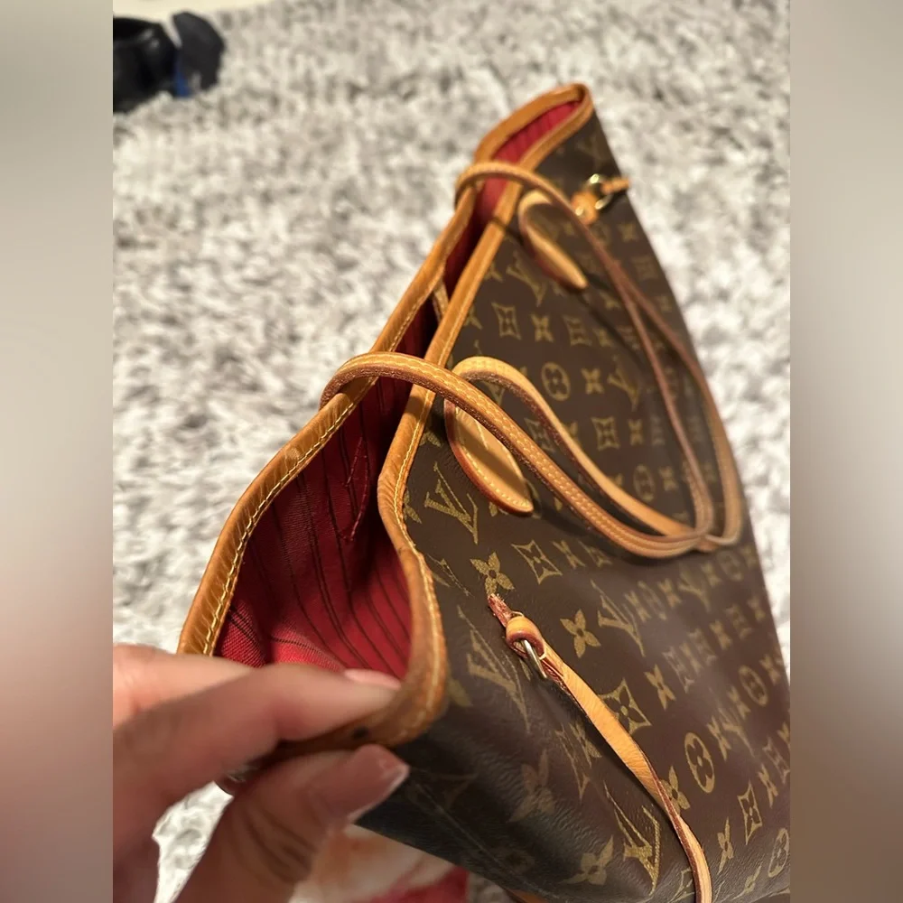 Authentic Louis Vuitton Monogram Never full MM - Picture 6 of 10